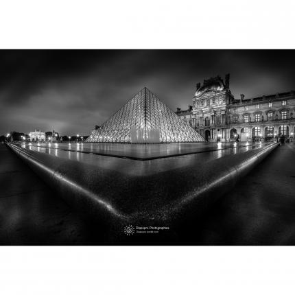 La Pyramide du Louvre